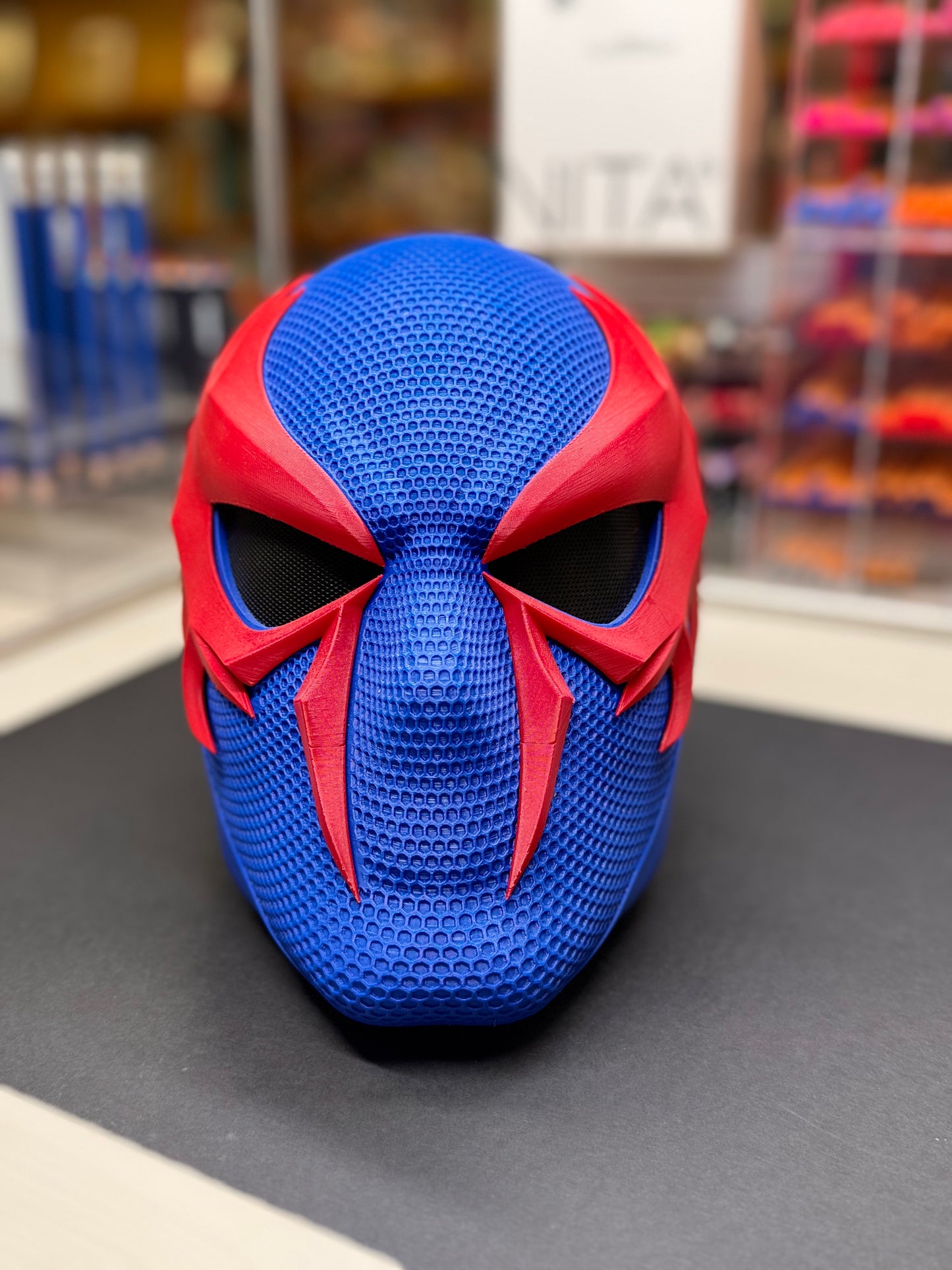 Casco Miguel O'Hara Edition
