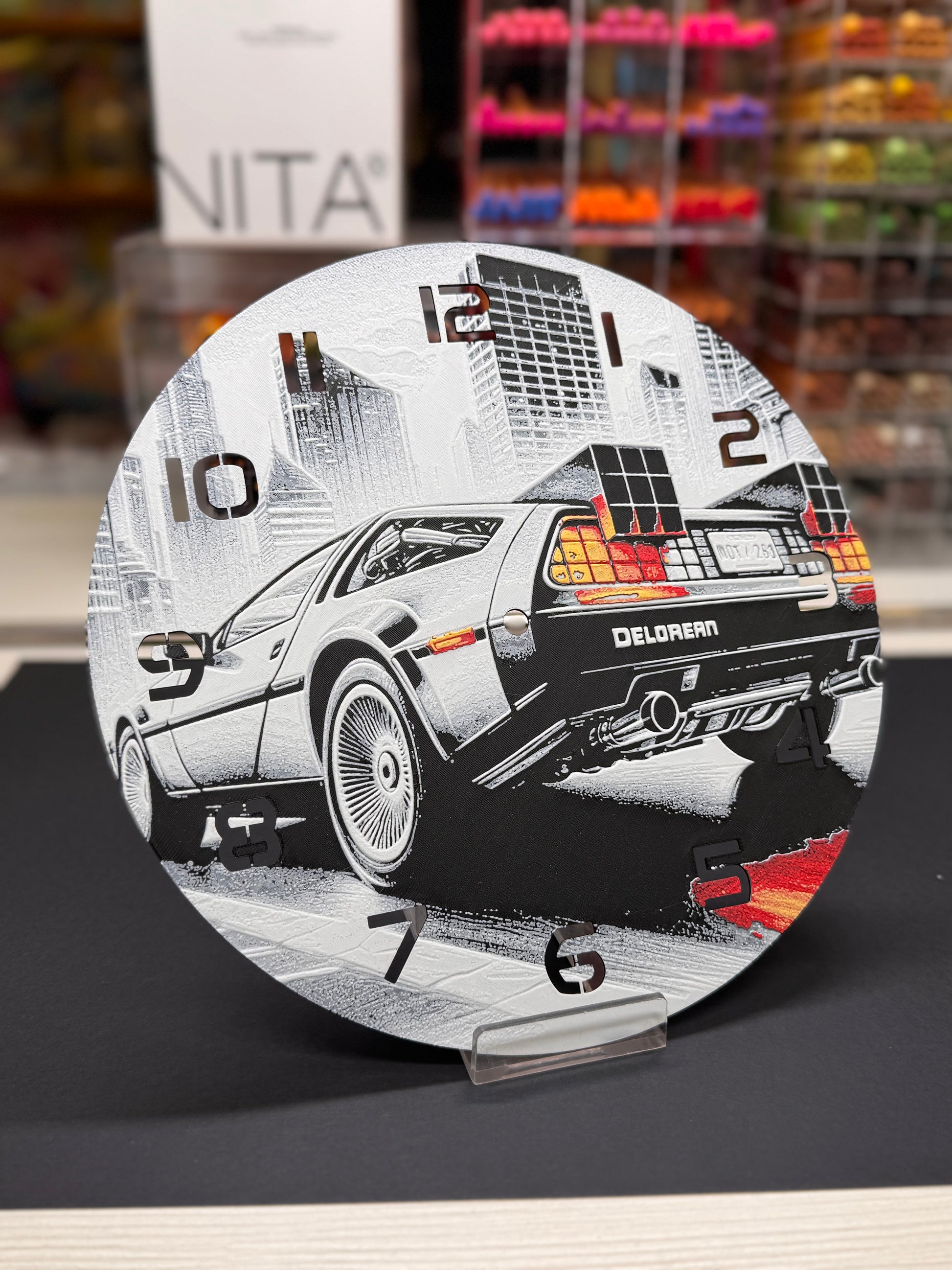 Questo orologio da parete rotondo, stampato in 3D